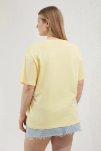 Trendyol Curve Light Yellow Loose Fit with pocket Fiyonk Detailed Plus Size T-Shirt - Image 4