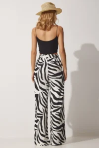 Happiness İstanbul Women's Black and White Patterned Viscose Shirt and Trousers Set - Image 10
