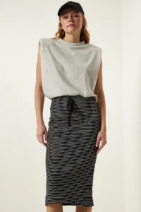 Happiness İstanbul Women's Black Striped Slit Saran Knitted Skirt - Image 2
