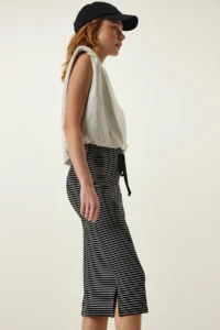 Happiness İstanbul Women's Black Striped Slit Saran Knitted Skirt - Image 3