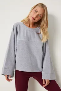 Happiness İstanbul Women's Gray Wide Sleeve Oversized Knitted Sweatshirt - Image 3