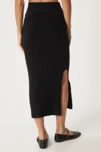Happiness İstanbul Women's Black One-Shoulder Blouse Knitwear Skirt Suit - Image 7