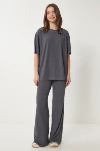Happiness İstanbul Women's Smoked Oversize Knitted T-Shirt Trousers Set