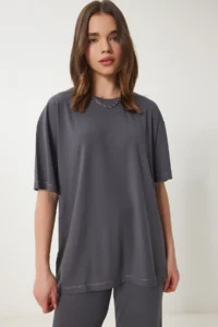 Happiness İstanbul Women's Smoked Oversize Knitted T-Shirt Trousers Set - Image 3