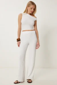 Happiness İstanbul Women's White Textured Summer Blouse Trousers Set - Image 2