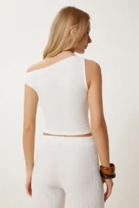 Happiness İstanbul Women's White Textured Summer Blouse Trousers Set - Image 4