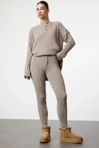 TRENDYOLMİLLA Mink Ribbed Wide Pattern Knitwear Top and Bottom Set