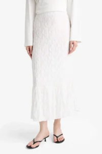 DeFacto A Cut Lace Midi Skirt - Image 4