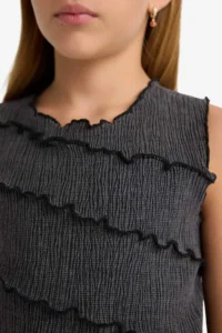 DeFacto Crepe Sleeveless Blouse Girls' - Image 5