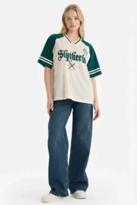 DeFacto Harry Potter Oversize Polo Neck Printed Short Sleeve T-Shirt - Image 2