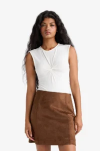 DeFacto A Cut Normal Waist Mini Suede Skirt - Image 4