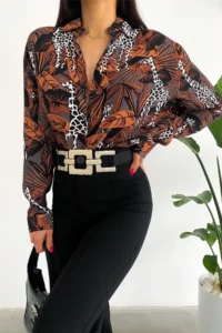 FEMELLE Women's New Season Leaf And Giraffe Pattern Wide Fit Oversize Shirt - Image 5