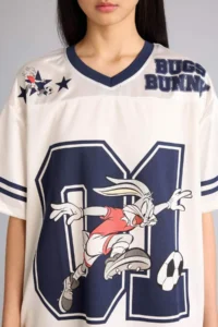 DeFacto Looney Tunes Oversized V-Neck Printed Short Sleeve T-Shirt - Image 4