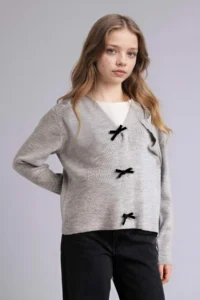 DeFacto V-neck Fiyonk buttoned Cardigan Girls' - Image 3