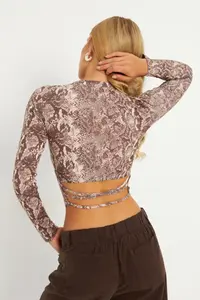 Cool & Sexy Women Stone Back Detailed Snake Patterned Blouse - Image 3