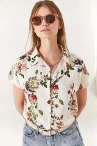 Olalook Women's Ecru Floral Bat Viscose Shirt - Image 3