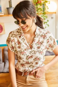 Olalook Women's Ecru Small Pastel Floral Bat Viscose Shirt - Image 4