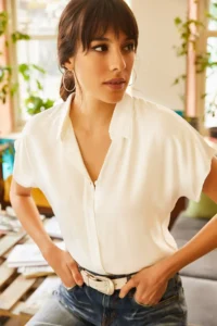 Olalook Women Ecru Yarasa Viscose Shirt - Image 3