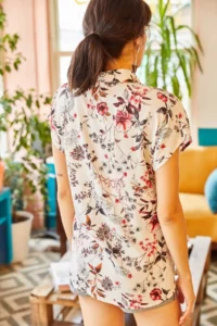 Olalook Women's Ecru Mixed Floral Bat Viscose Shirt - Image 2