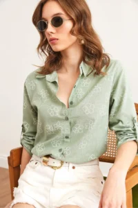 Olalook Women's Ivy Green Sleeve Folded Linen Shirt - Image 3