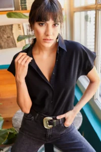 Olalook Women Black Yarasa Linen Shirt - Image 4