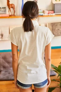 Olalook Women Ecru Yarasa Linen Shirt - Image 2