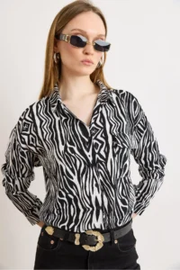 Olalook Women's Zebra Black Single Pocket Woven Viscon Shirt - Image 3