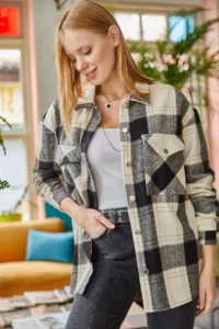 Olalook Women's Black Double Pocket Snap Closure Shirt - Image 7
