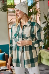 Olalook Women's Emerald Green Double Pocket Snap Closure Shirt - Image 2