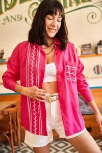 Olalook Women's Fuchsia Pocket Detailed Printed Woven Shirt - Image 4