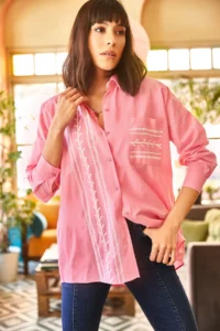 Olalook Women's Pink Pocket Detailed Printed Woven Shirt