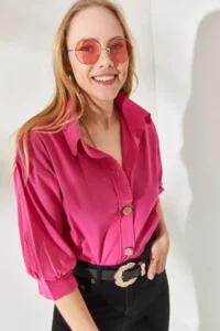 Olalook Women's Flamed Fuchsia Wooden Button Three Quarter Sleeve Linen Shirt - Image 2