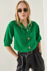 Olalook Women's Grass Green Wooden Button Three Quarter Sleeve Linen Shirt - Image 4