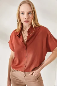 Olalook Women's Tile Bat Oversize Linen Shirt - Image 4