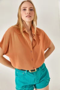 Olalook Women's Salmon Bat Oversize Linen Shirt - Image 4