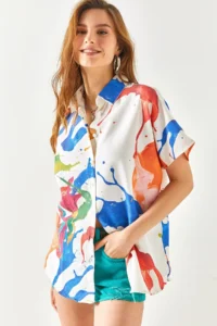 Olalook Women's Watercolor Saks Blue Bat Linen Blend Shirt
