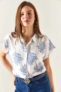 Olalook Women's Bush Blue Patterned Linen Bat Shirt - Image 3