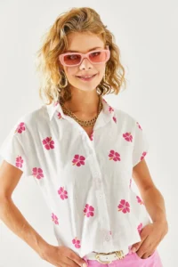Olalook Women's Daisy Fuchsia Patterned Linen Bat Shirt - Image 3