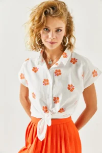 Olalook Women's Daisy Orange Patterned Linen Bat Shirt - Image 3