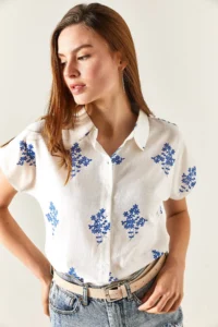 Olalook Women's Floral Blue Patterned Linen Bat Shirt - Image 5