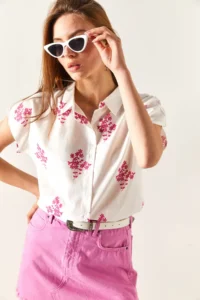 Olalook Women's Floral Fuchsia Patterned Linen Bat Shirt - Image 2