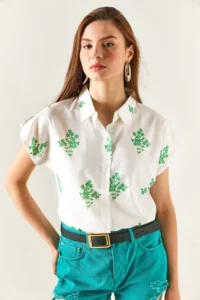 Olalook Women's Floral Green Patterned Linen Bat Shirt - Image 2