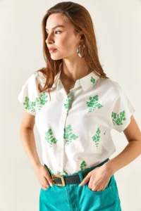 Olalook Women's Floral Green Patterned Linen Bat Shirt - Image 5