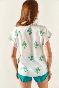 Olalook Women's Floral Green Patterned Linen Bat Shirt - Image 7