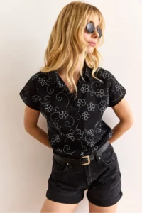 Olalook Women's Ivy Black Patterned Linen Bat Shirt