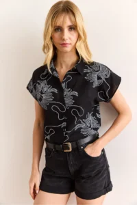 Olalook Women's Chain Black Patterned Linen Bat Shirt - Image 3
