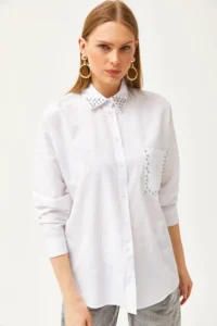 Olalook Women's White Collar and Pocket Stone Woven Shirt - Image 4