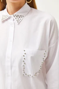 Olalook Women's White Collar and Pocket Stone Woven Shirt - Image 7