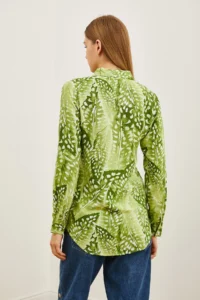 Olalook Women's Drop Green Patterned Woven Viscose Shirt - Image 2