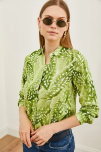 Olalook Women's Drop Green Patterned Woven Viscose Shirt - Image 5